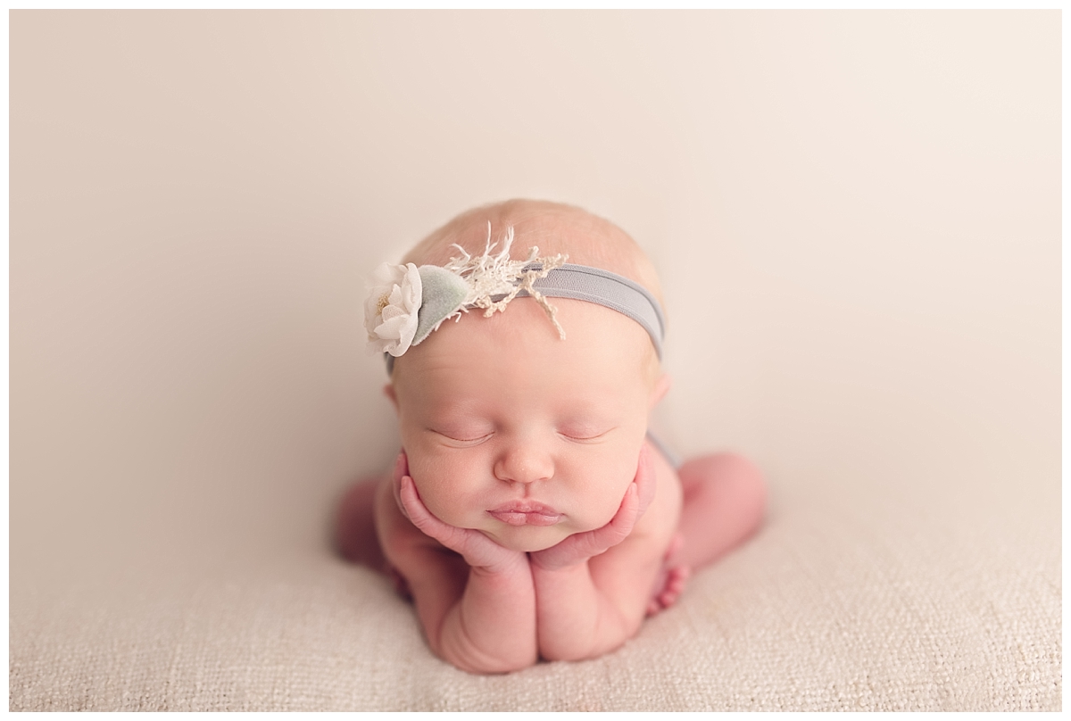 Evansville-Newborn-Photographer_0665.jpg
