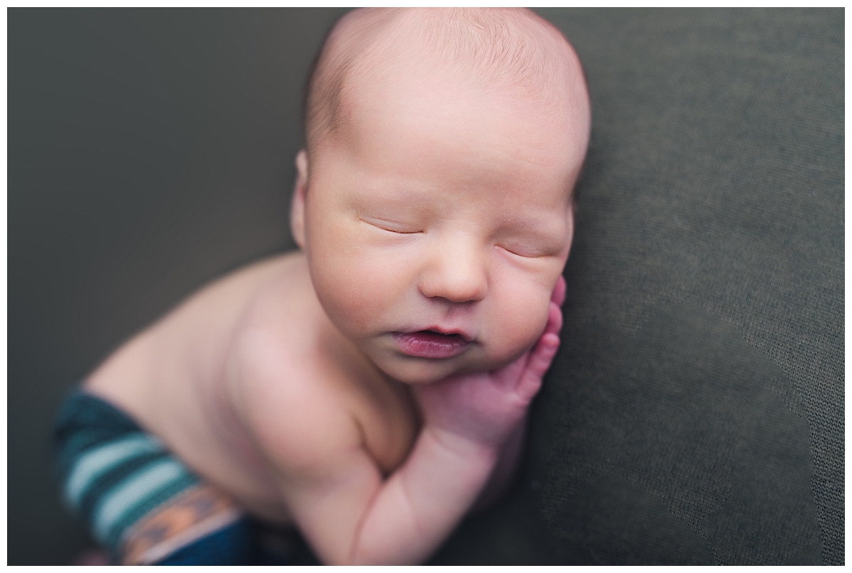 Evansville-Newborn-Photographer_1001.jpg