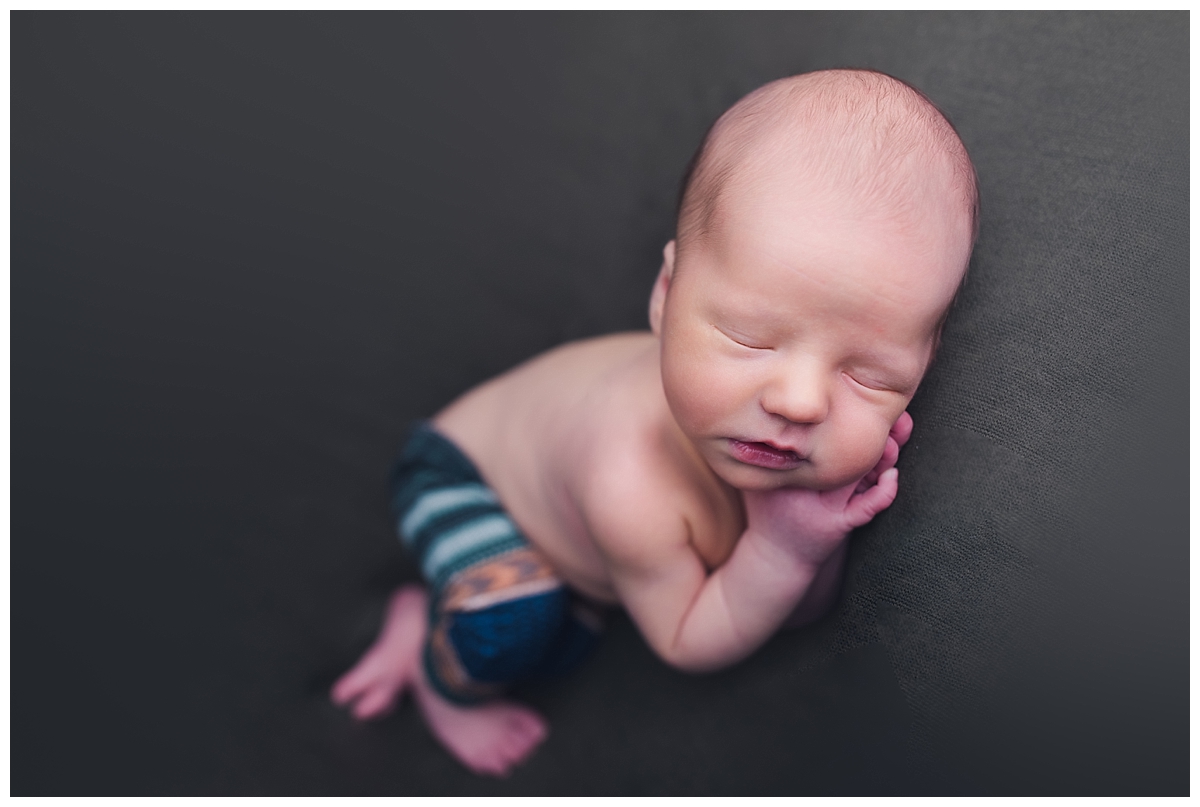 Evansville-Newborn-Photographer_1002.jpg